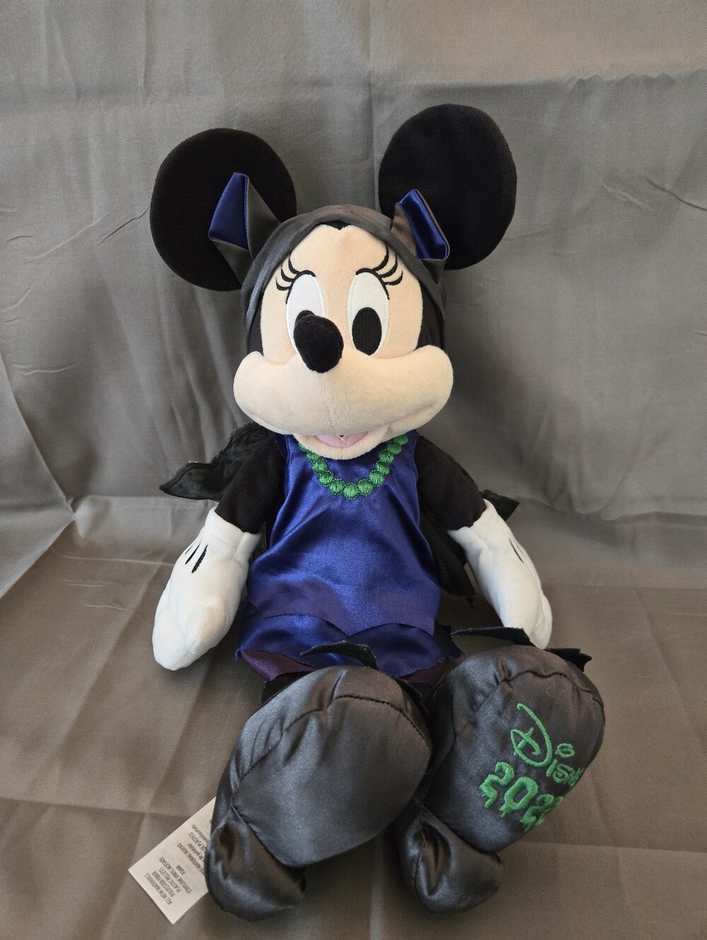 DISNEY Store PLUSH - HALLOWEEN - MINNIE MOUSE - NWT 15” Disney Parks 2022